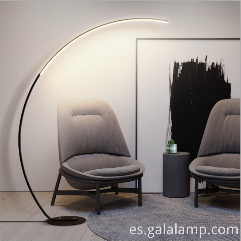 contemporary-curved-led-floor-lamp-black